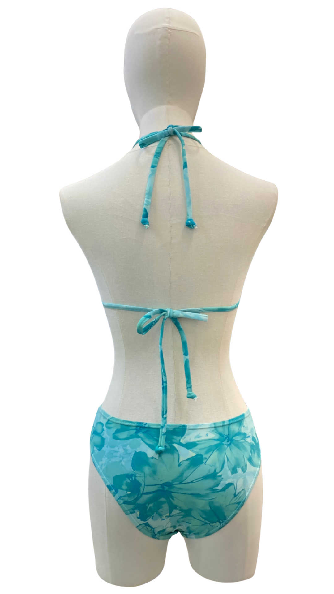 Set bikini de tiro medio + pareo corto de tela mesh