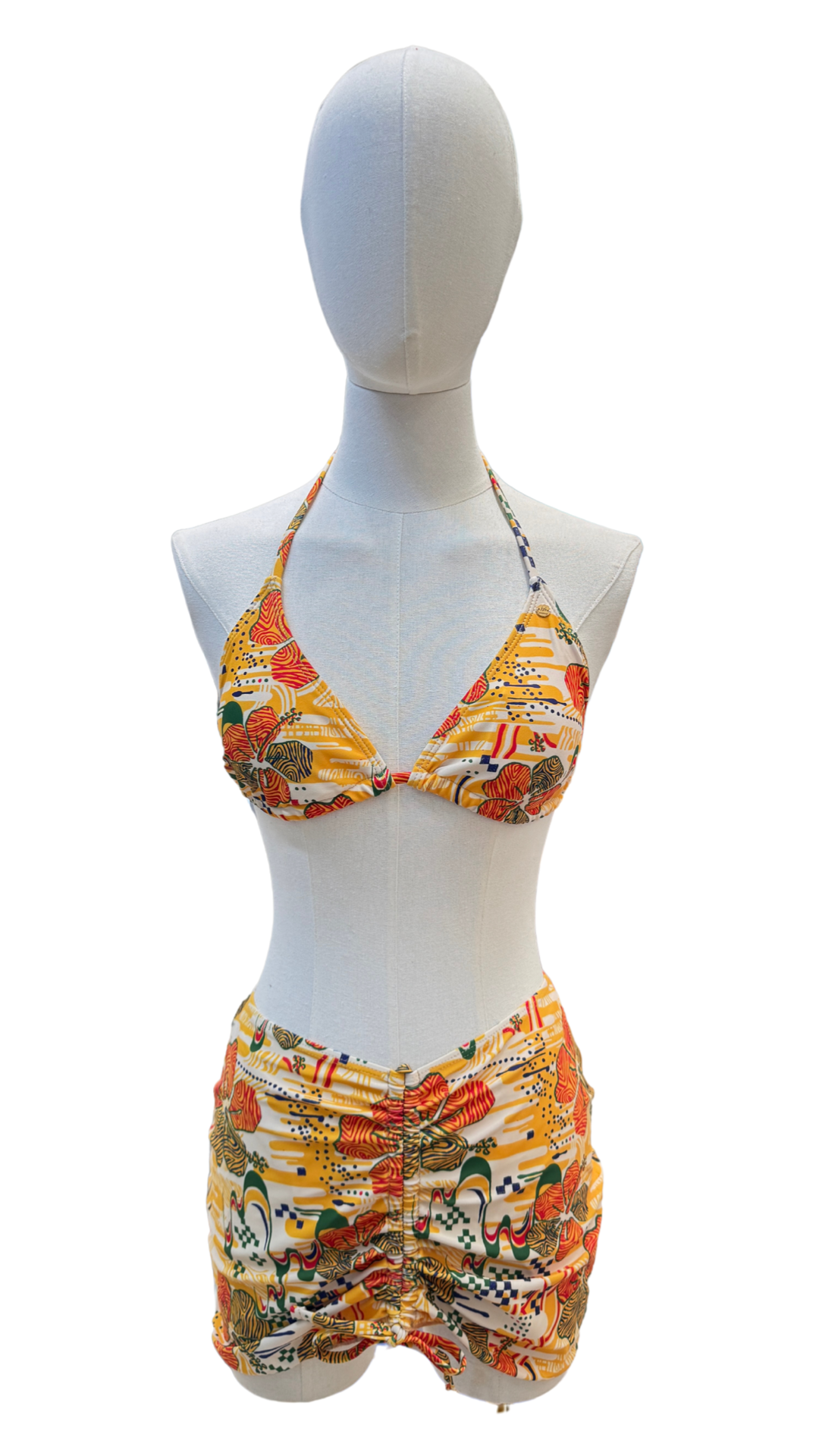 Set bikini estampado tropical + pareo corto