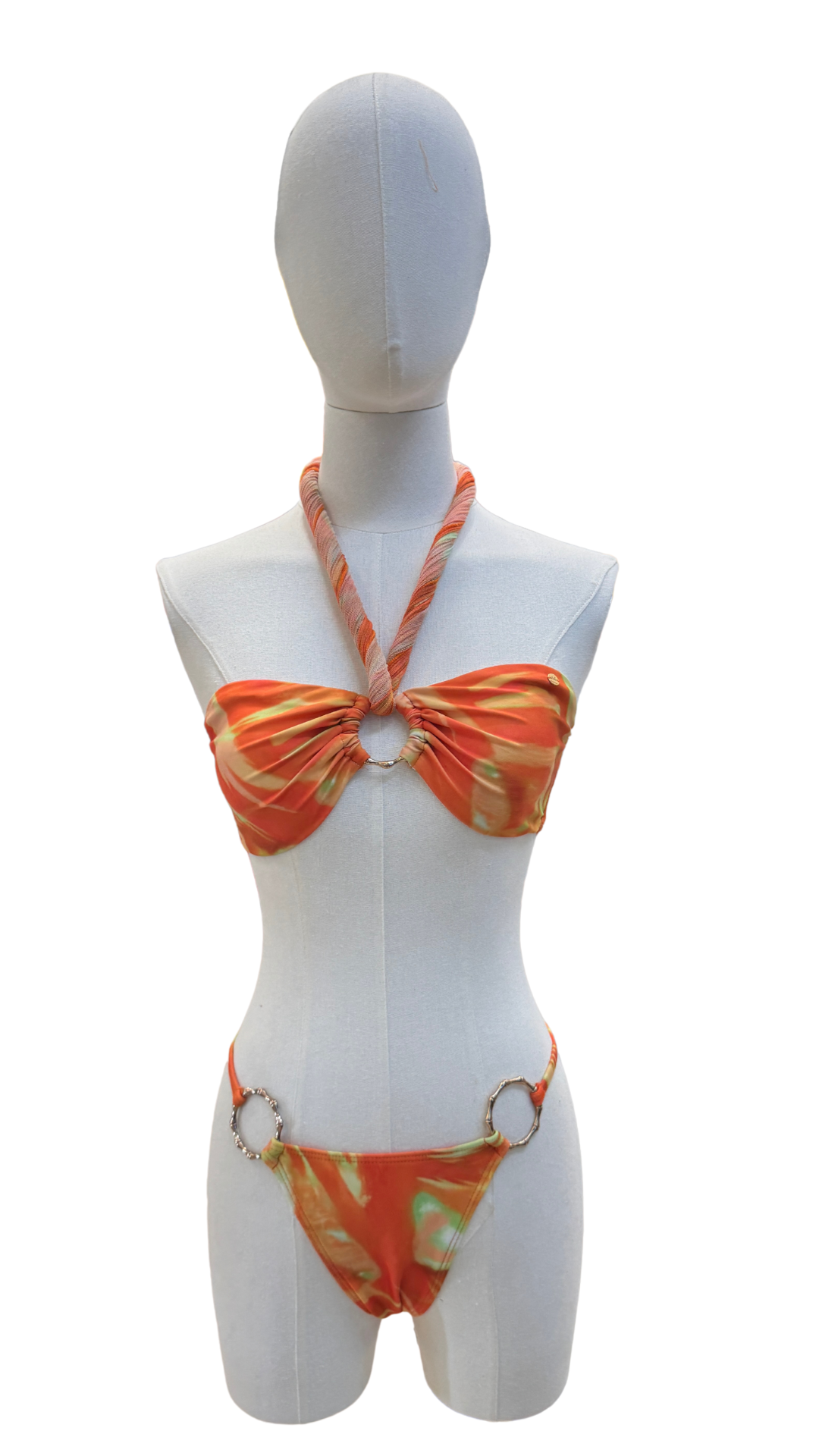 Set bikini strapless estampado + pareo corto multiformas