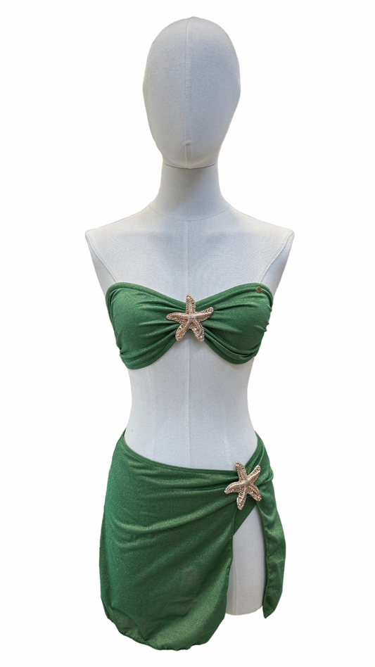 Set bikini strapless + pareo corto con estrellas doradas