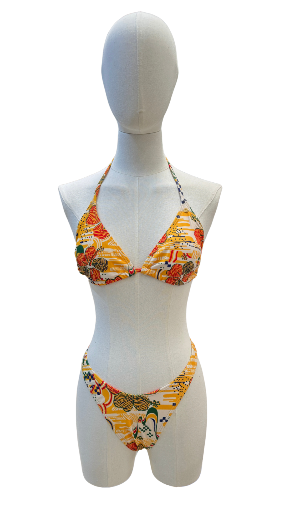 Set bikini estampado tropical + pareo corto