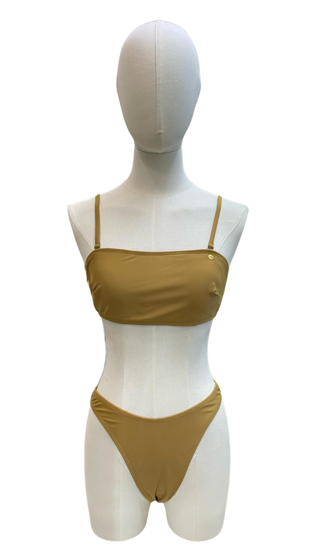 Set bikini + pareo corto bordado