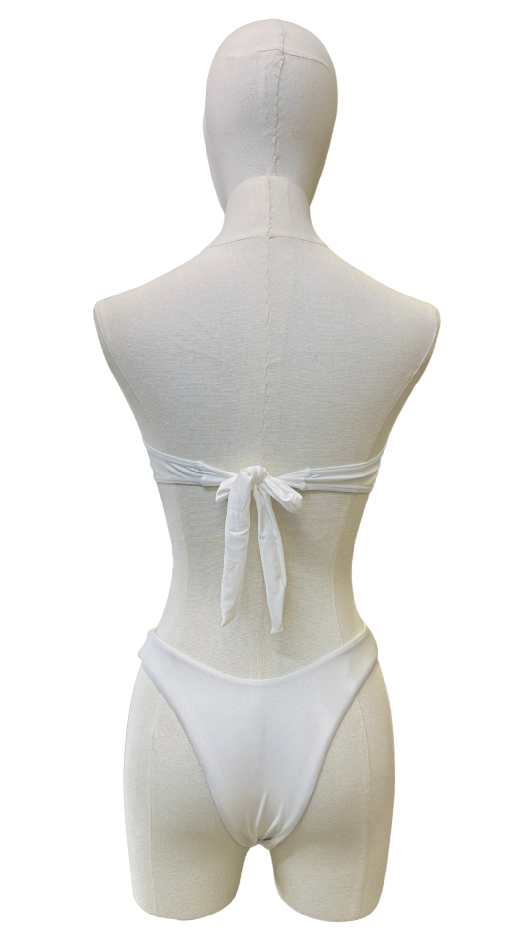 Set bikini strapless con aro dorado