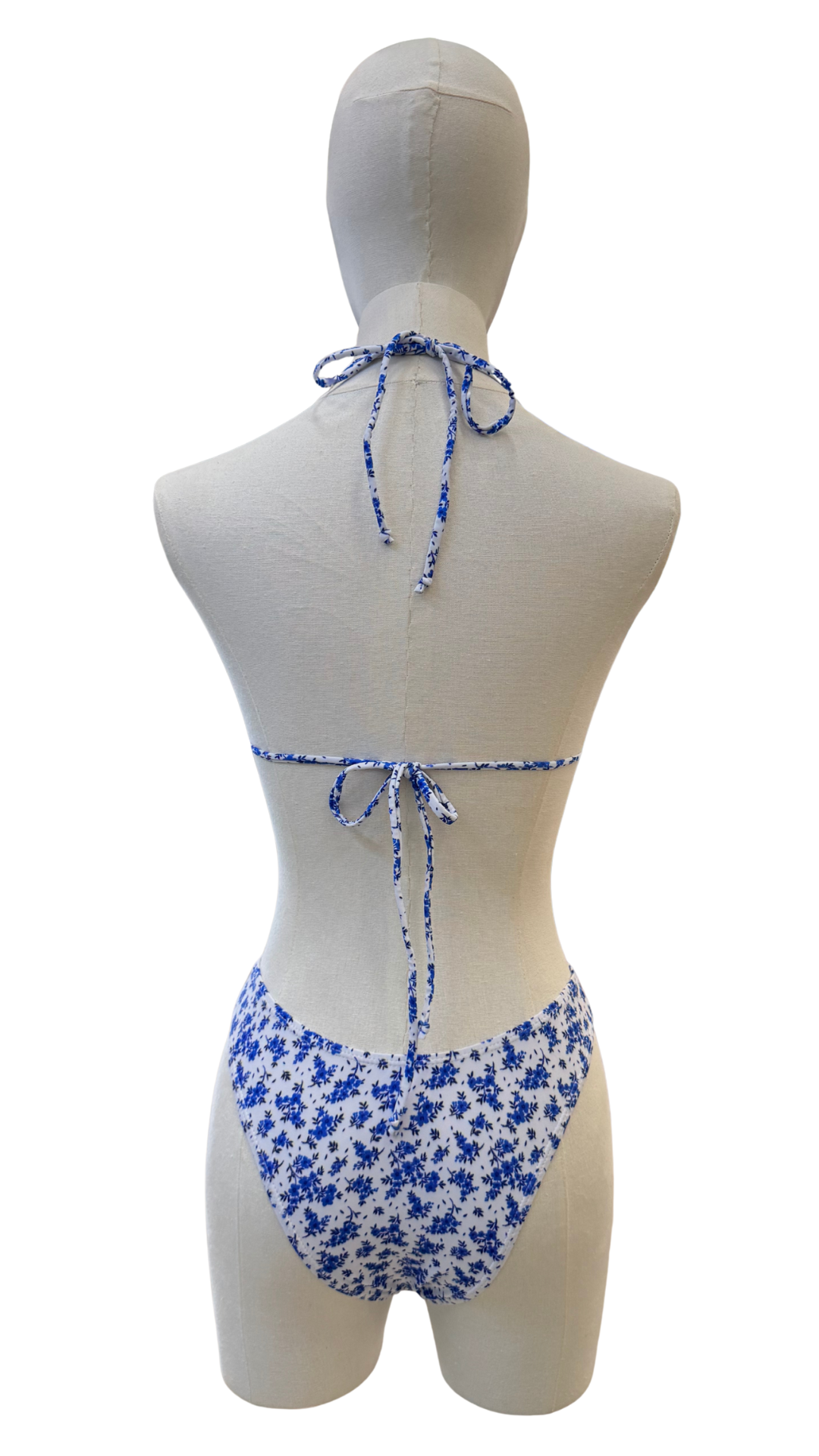 Set bikini estampado de florecitas + pareo corto