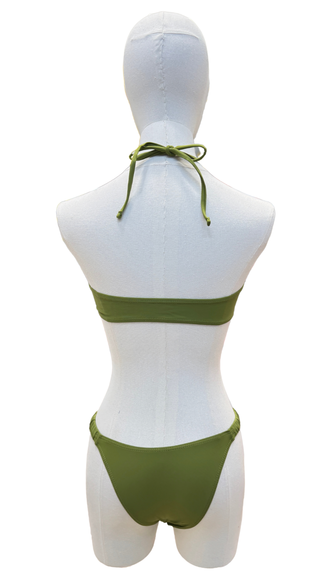 Set bikini strapless con estrellas dorada + pareo / top corto
