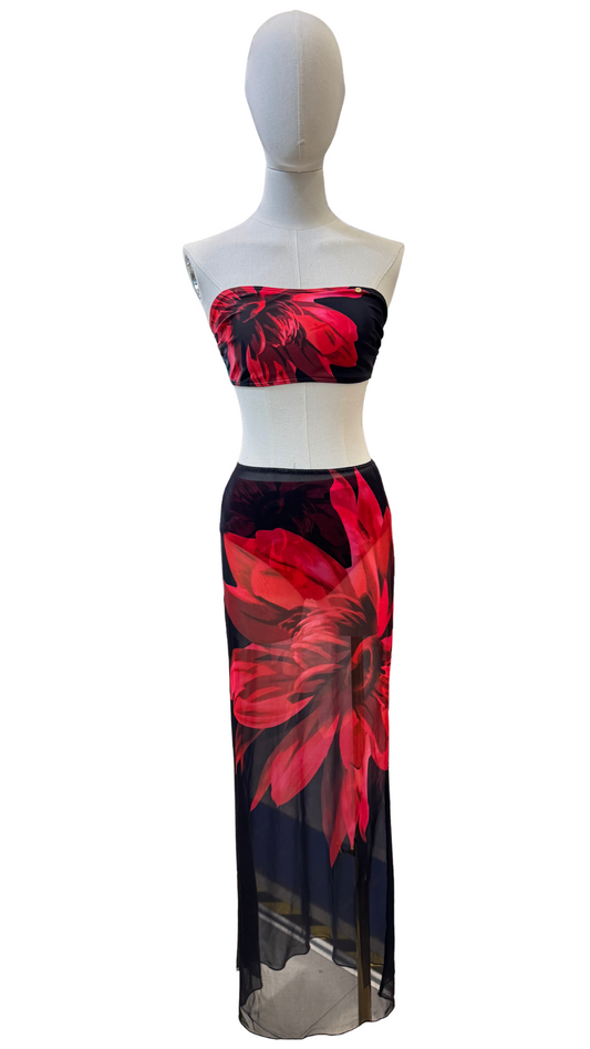 Set bikini strapless de tiro alto + pareo largo