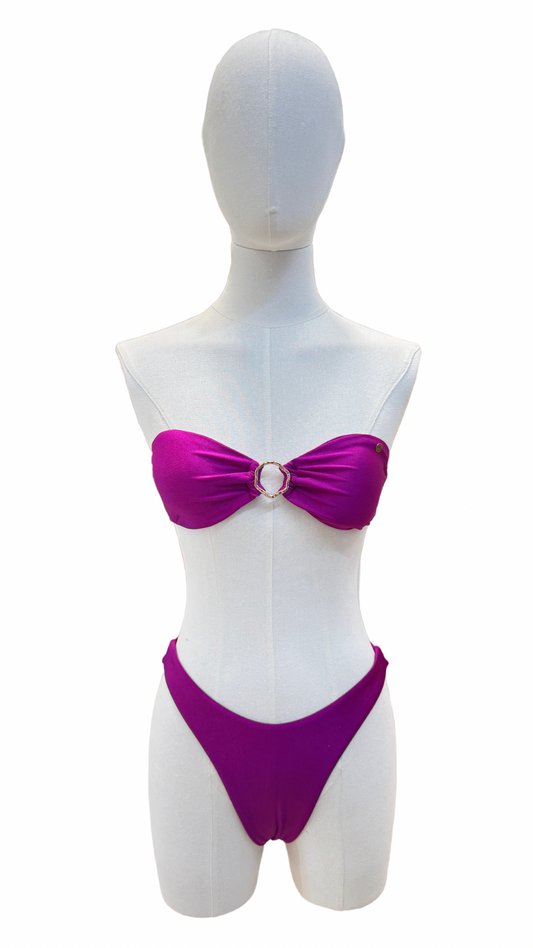 Set bikini strapless con aro dorado