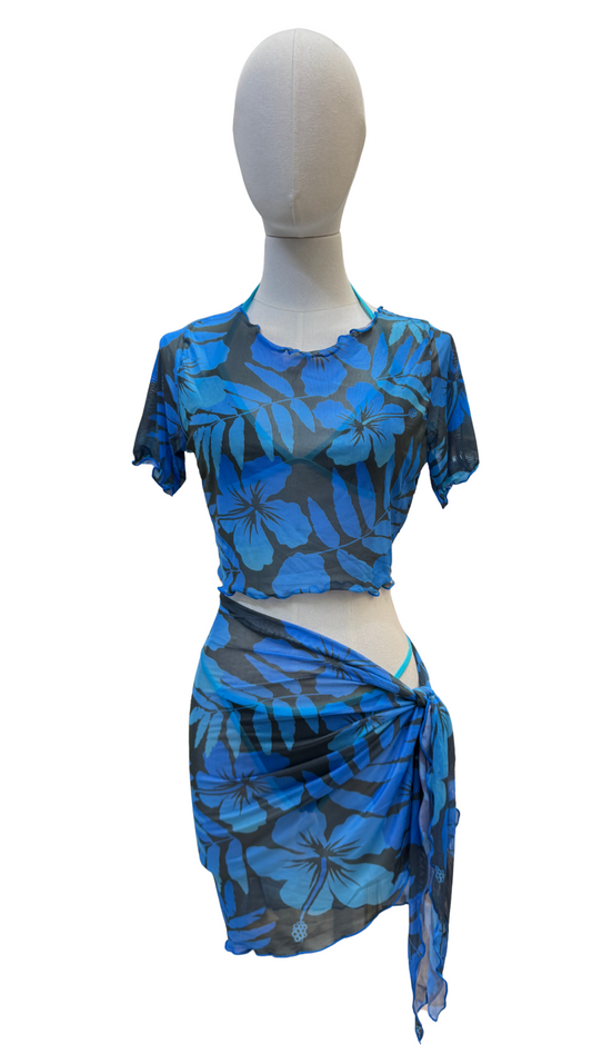Set bikini + top + pareo corto