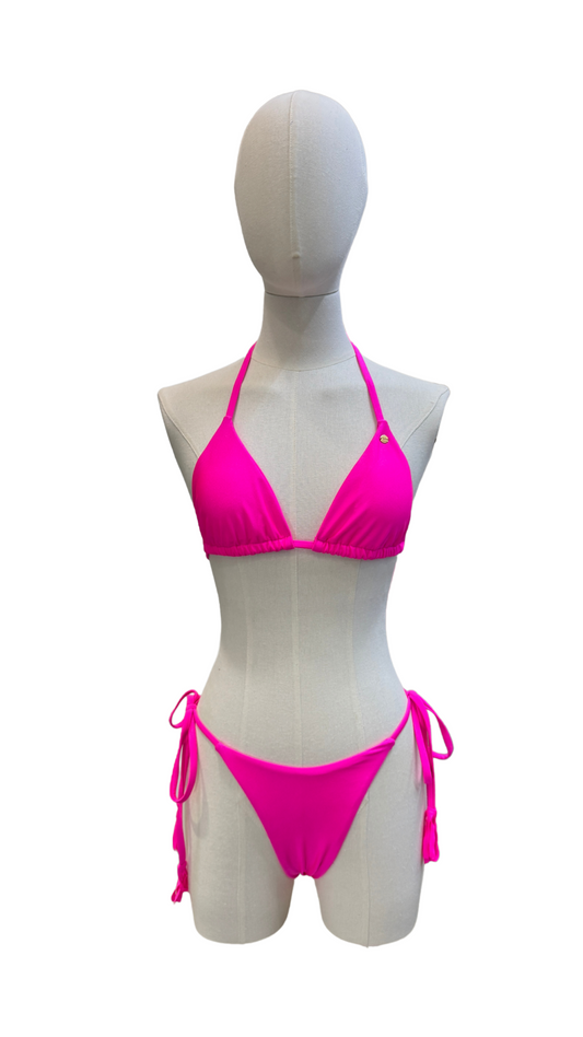Set bikini con bottom fruncido de tanga