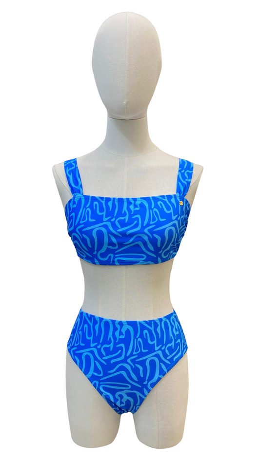 Set bikini tiro alto con estampado asimétrico